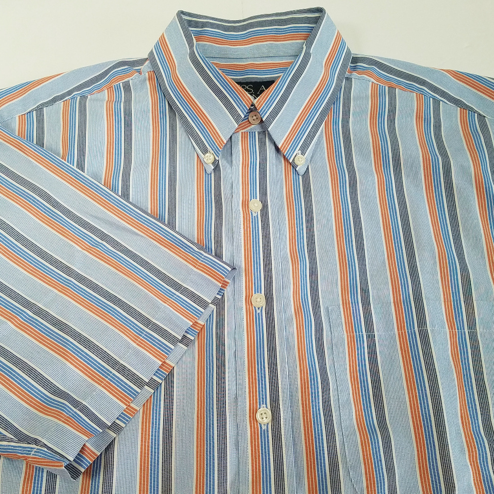 JOS A. BANK Mens Striped Button Down Shirt